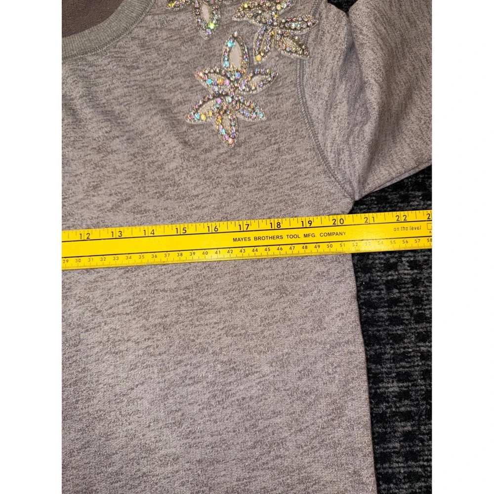 ESSENTIEL ANTWERP Rhinestone Beads Flower Sweatshirt‎ Grey Crewneck Sz 3 L - Picture 5 of 7